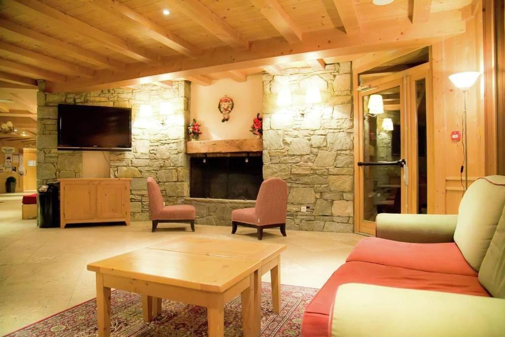 Residences De Luxe Les Alpages Val Cenis - 4 Pers Lanslebourg-Mont-Cenis Dış mekan fotoğraf